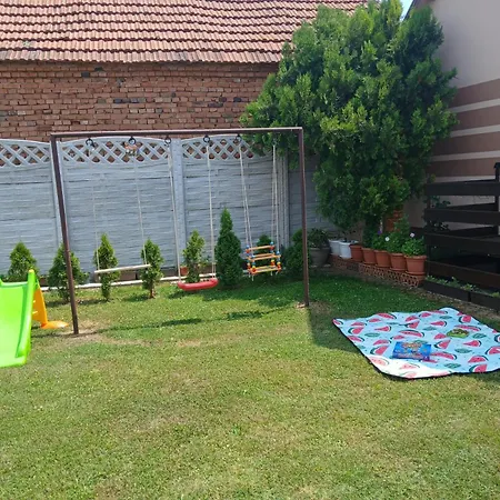 Venkovský dům Domacinstvo Pocikini