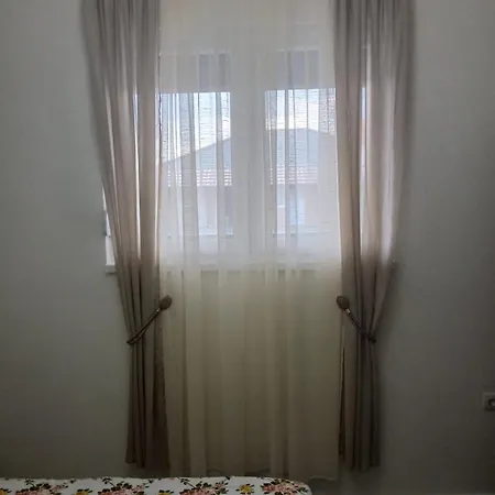 Domacinstvo Pocikini * Zasavica