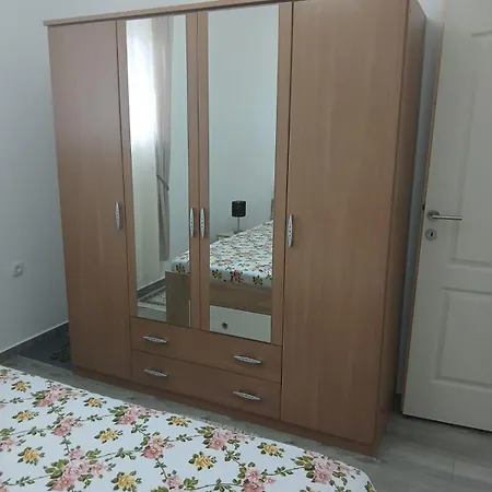 Domacinstvo Pocikini * Zasavica